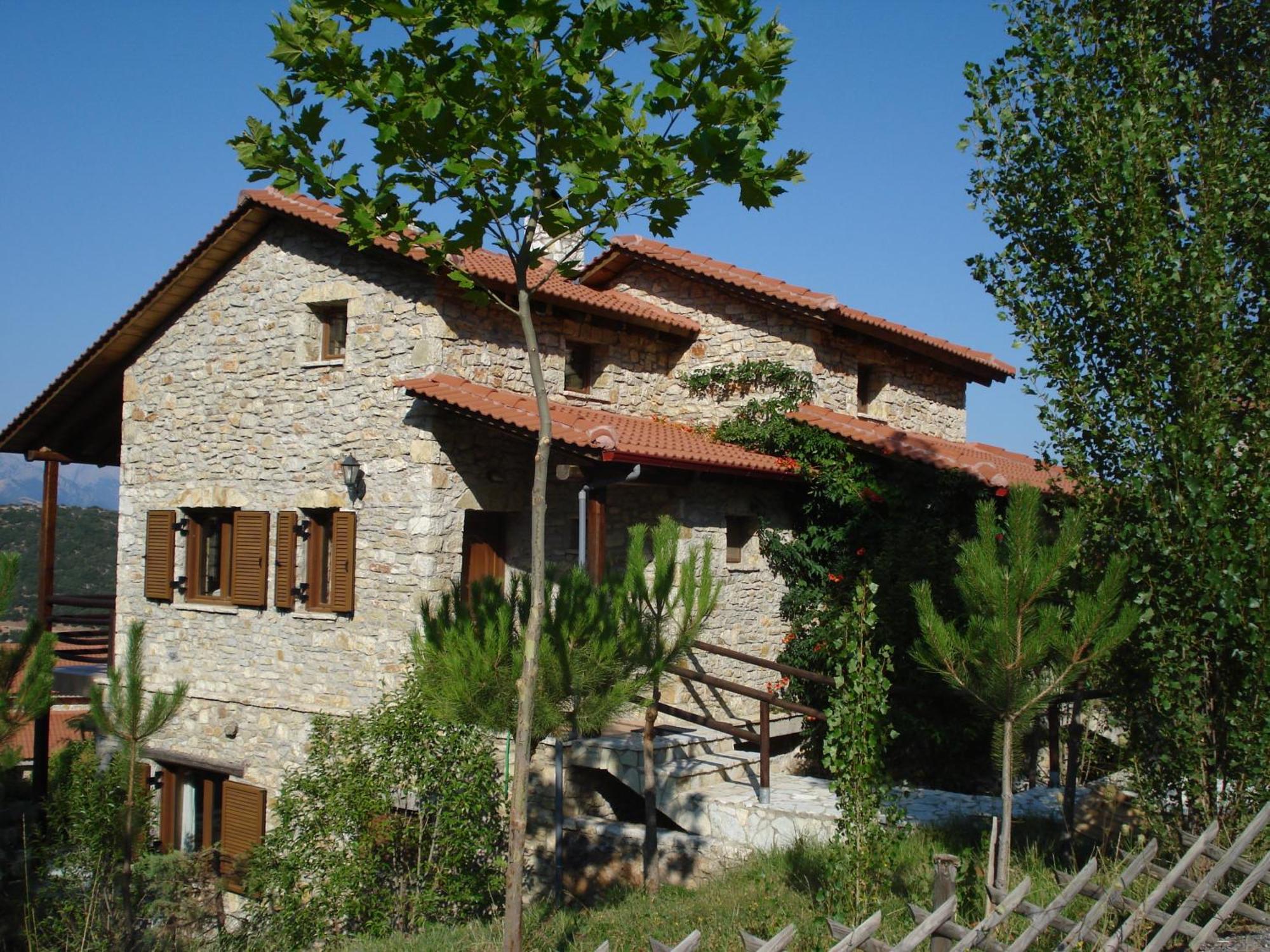 Georgio'S V Chalet Kalavrita Exterior photo